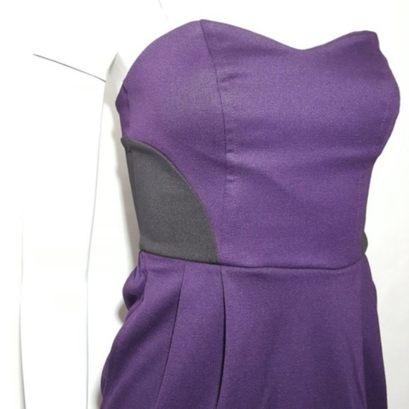 579 Strapless Dress with Pockets - Picture 2 of 7